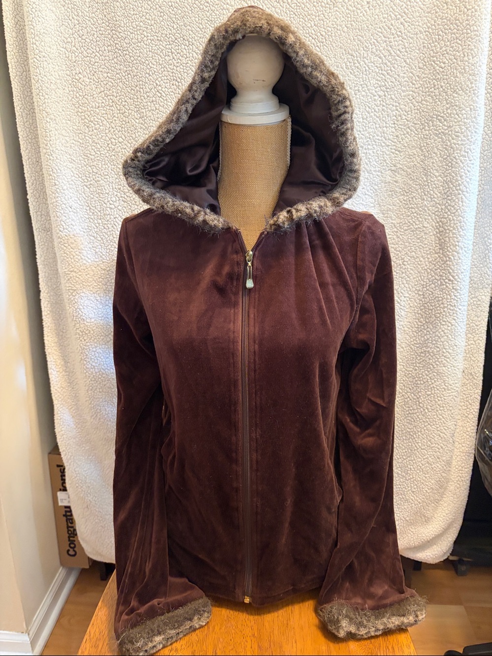 Brown velour zip hoodie jacket with faux fur trim size M